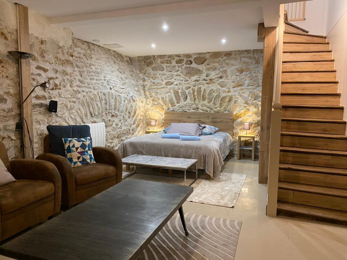 Appartamento Large And Unique Souplex 60Sqm, Well Located Parigi Esterno foto